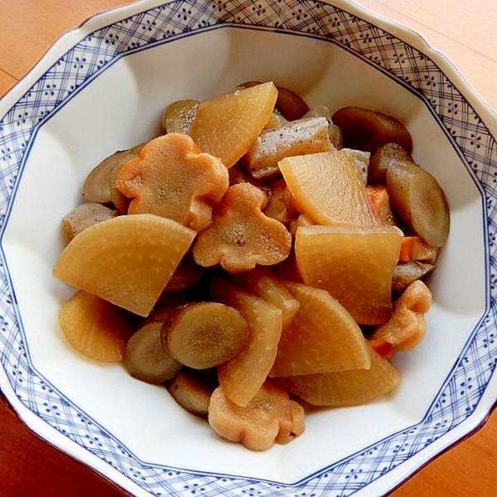 コンニャクに味が沁みる❤根菜&花麩(代用可)煮物♪